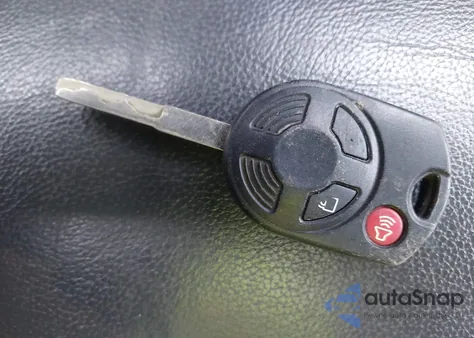 2016 Ford Escape Se z USA, uszkodzony, nr VIN 1FMCU9G92GUA33686